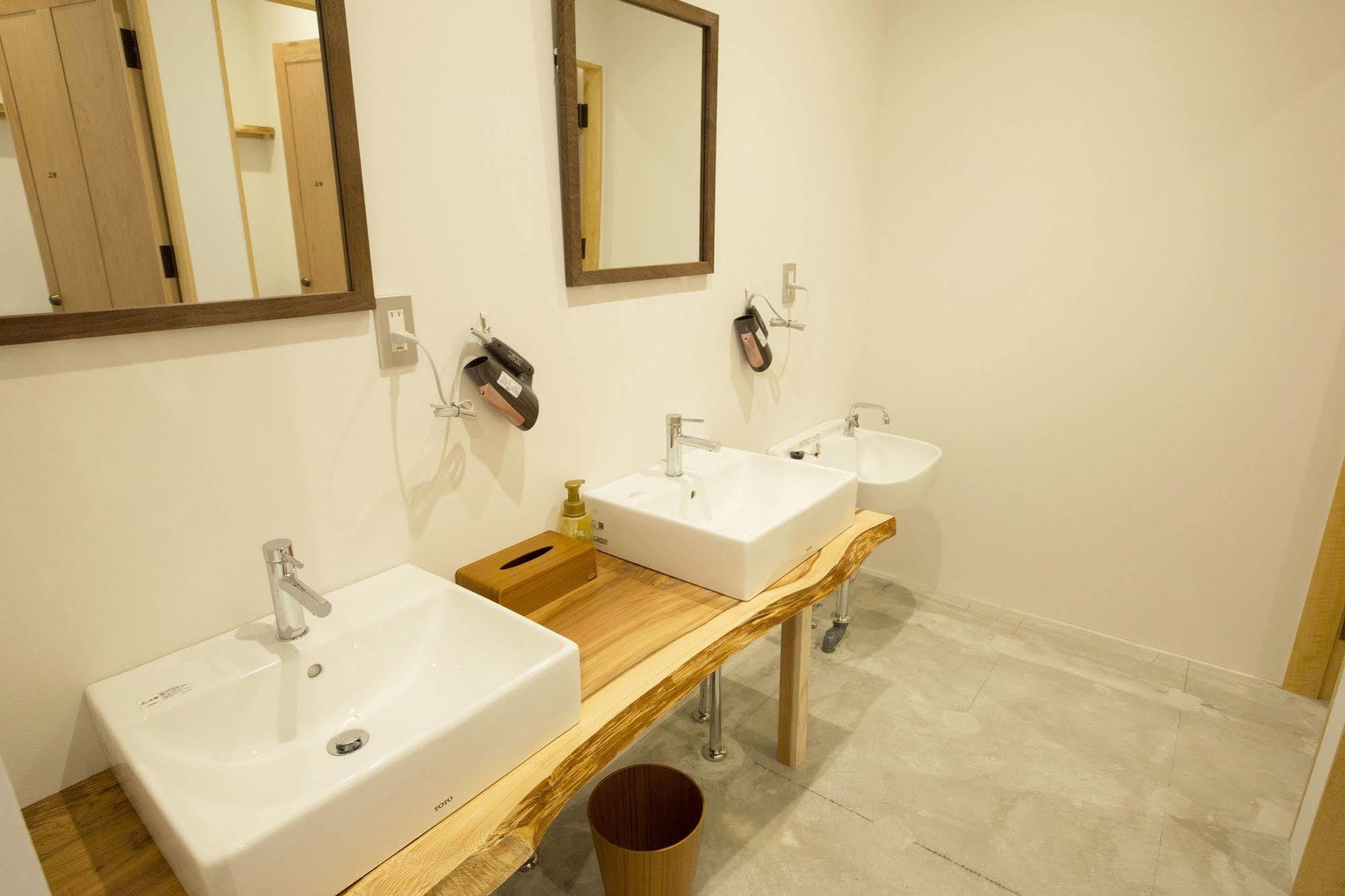 & And Hostel Фукуока Екстер'єр фото