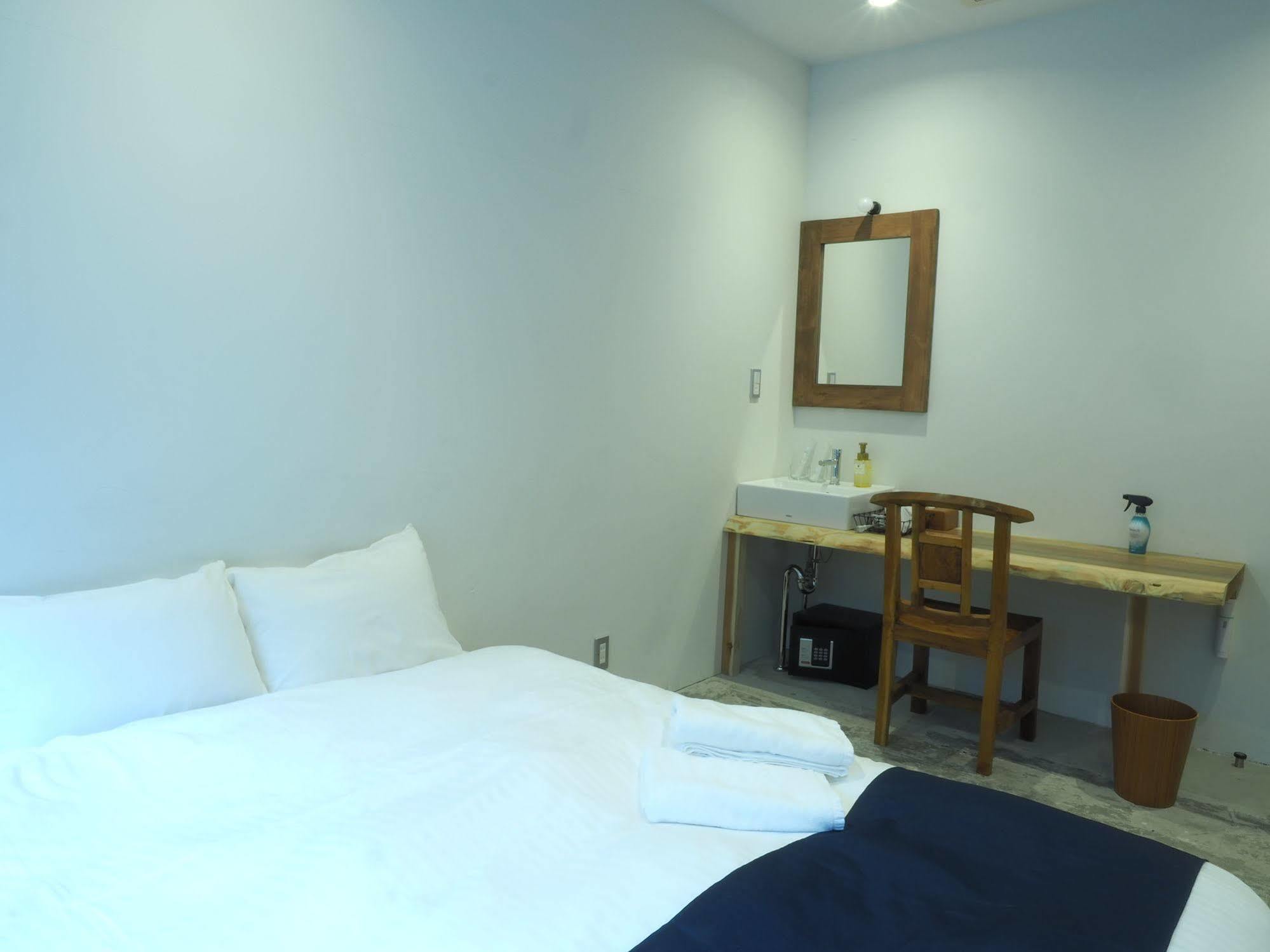 & And Hostel Фукуока Екстер'єр фото